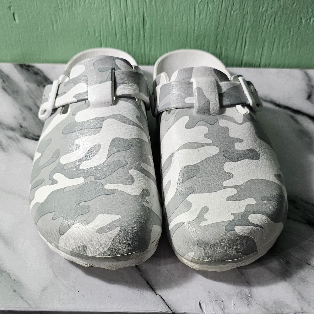 "Mix-It" womens slip ons